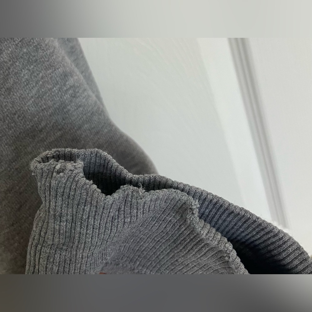 Grey Aritzia TNA Hoodie - Picture 6 of 9